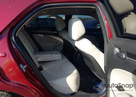 2015 Chrysler 300 Limited z USA, uszkodzony, nr VIN 2C3CCAAG0FH803227